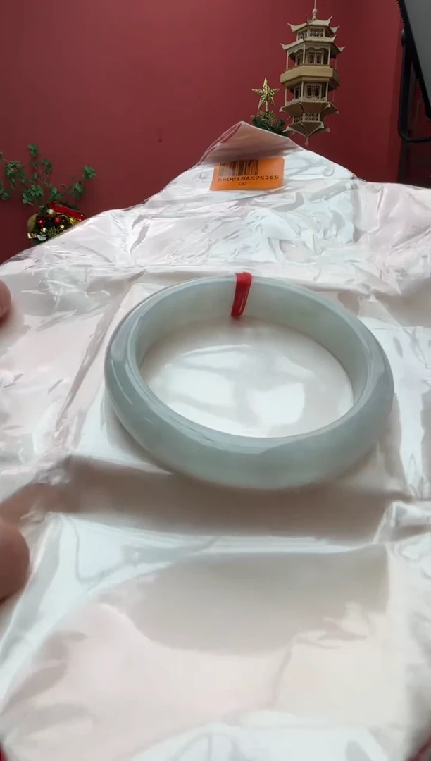 未镶嵌手镯翡翠翡翠手镯2