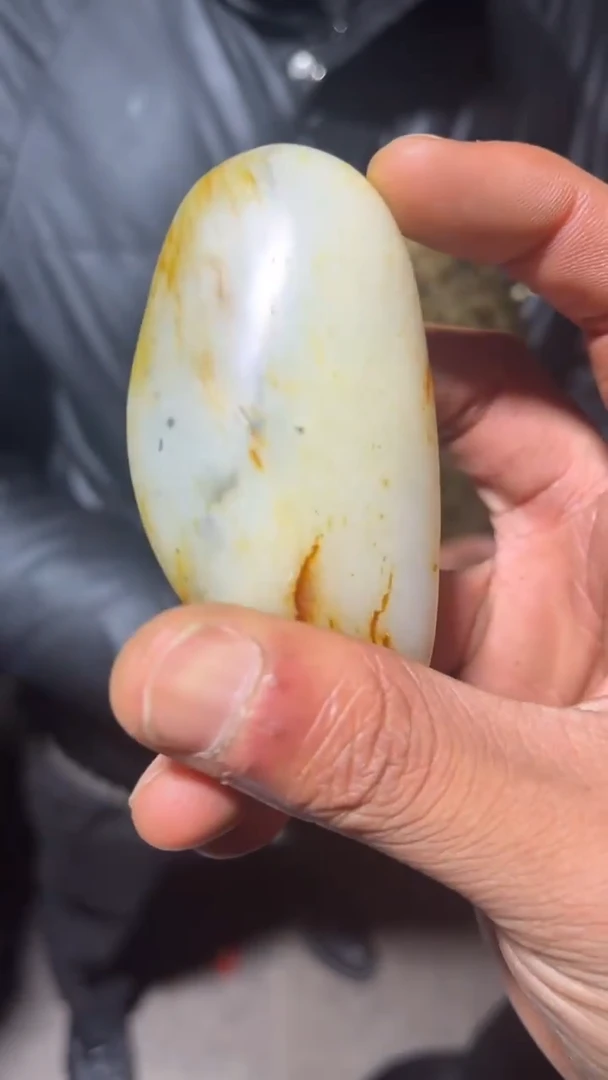 颈饰未镶嵌和田玉（糖玉）5