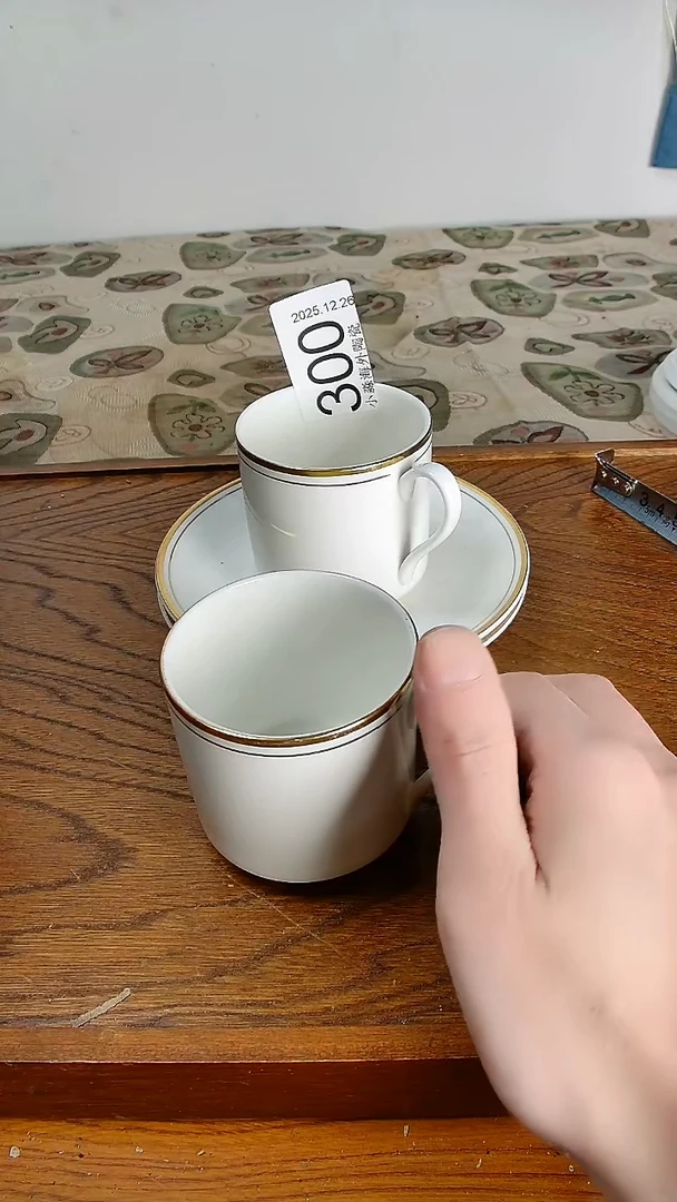 瓷片宝***阁小淼海外陶瓷工艺品