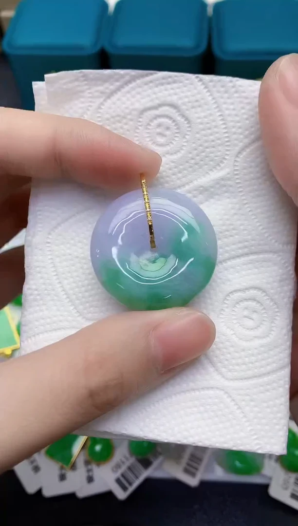 颈饰18K金镶嵌翡翠天然翡翠缅甸A货