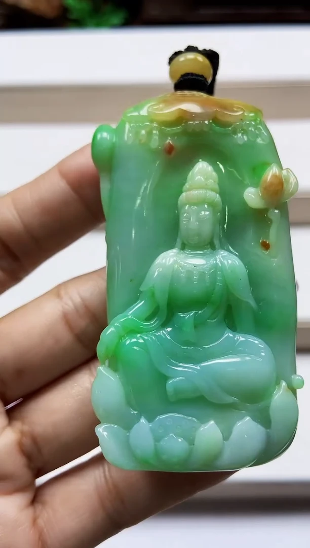 颈饰未镶嵌翡翠翡翠A货