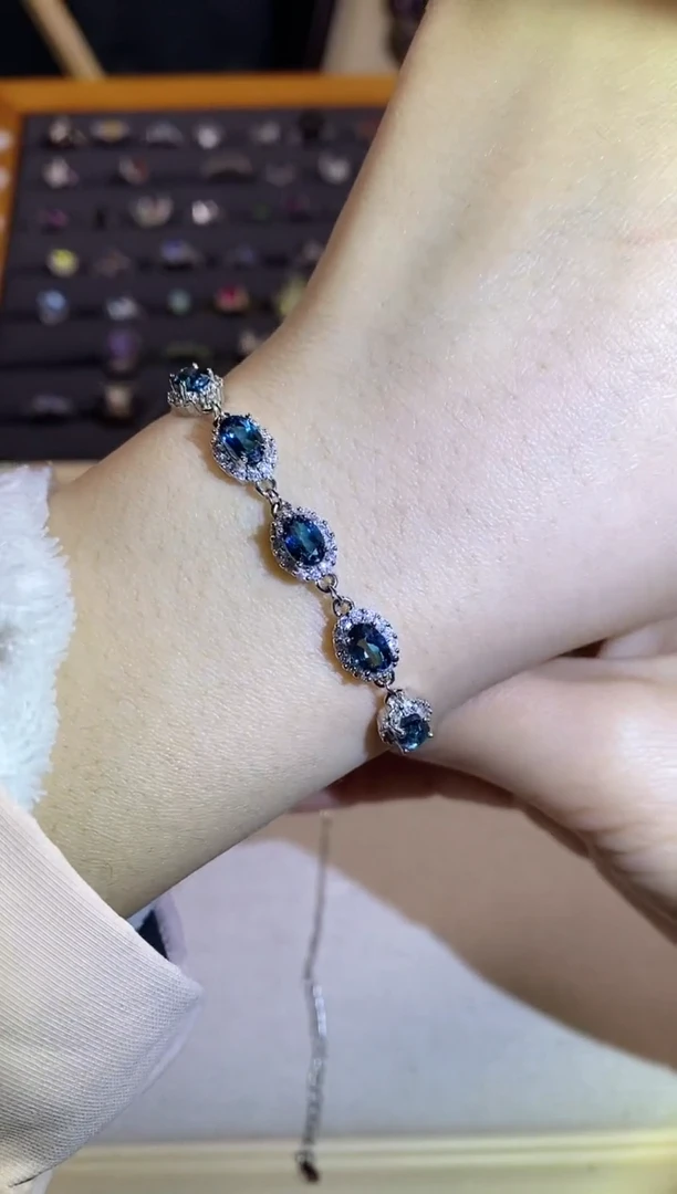 【闪购商品】水晶手链银S925镶嵌A137