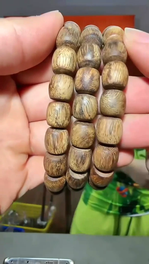 沉香手串137号单圈大叻多样性发一