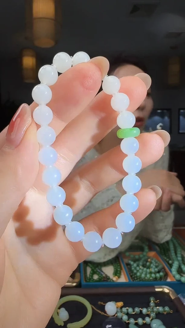 未镶嵌手链和田玉1