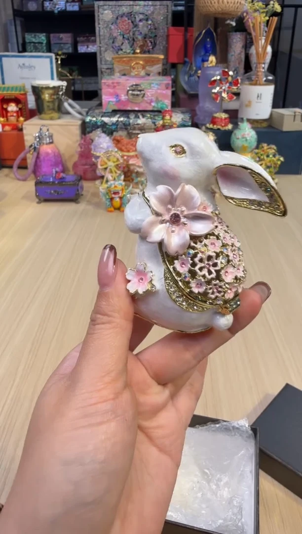 53七宝樱花兔