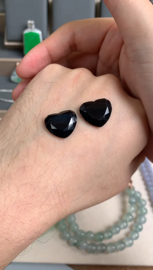 未镶嵌定制翡翠裸玉