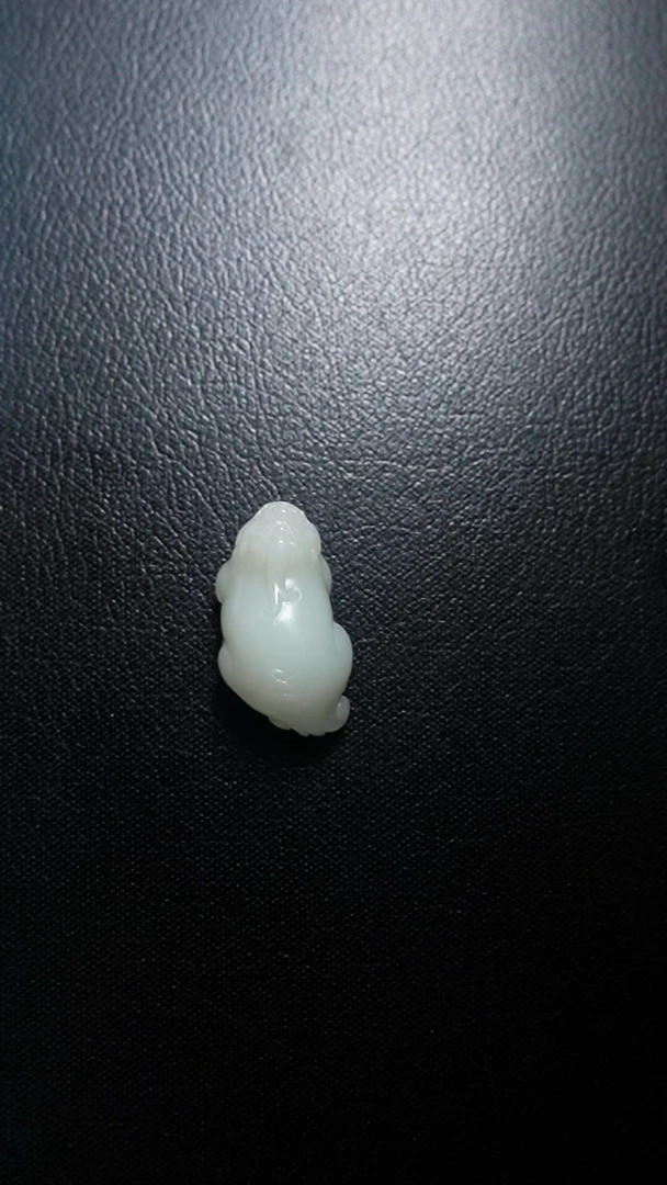 和田玉未镶嵌颈饰貔貅