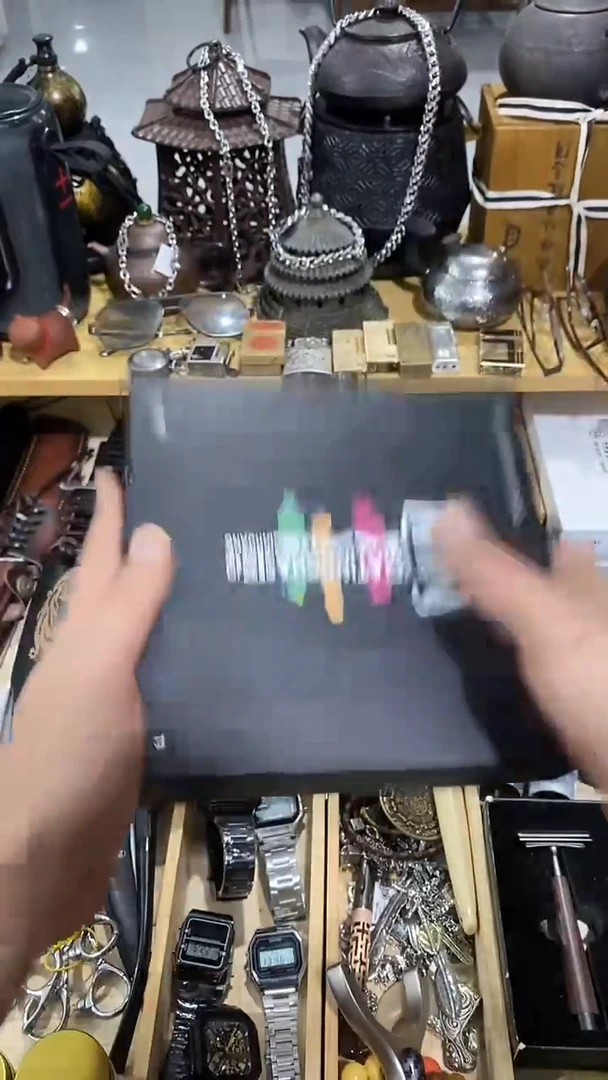 瓷片闪购商品  如图所示