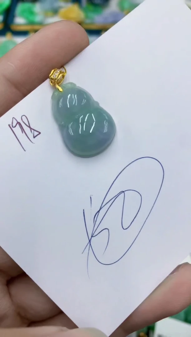 翡翠未镶嵌颈饰1111111111