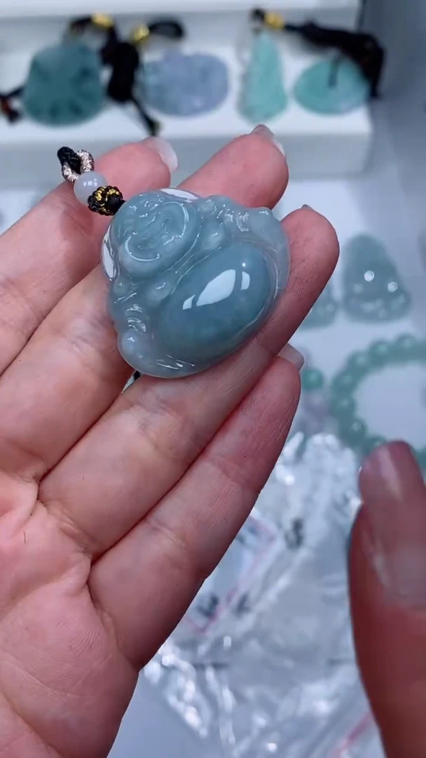 颈饰未镶嵌翡翠吊坠