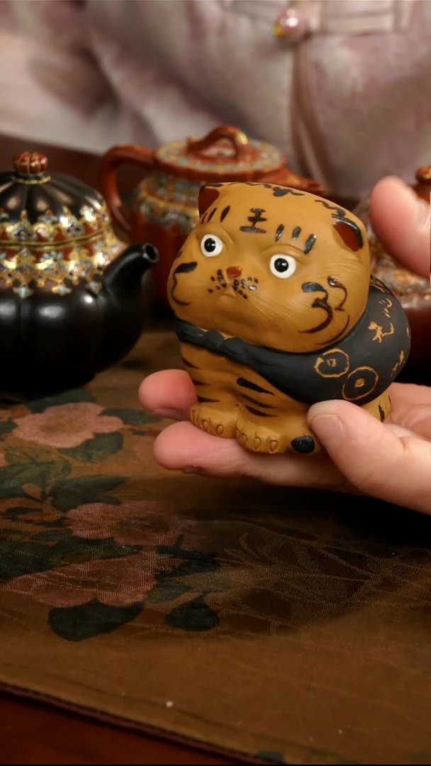 茶壶紫砂背包虎茶宠