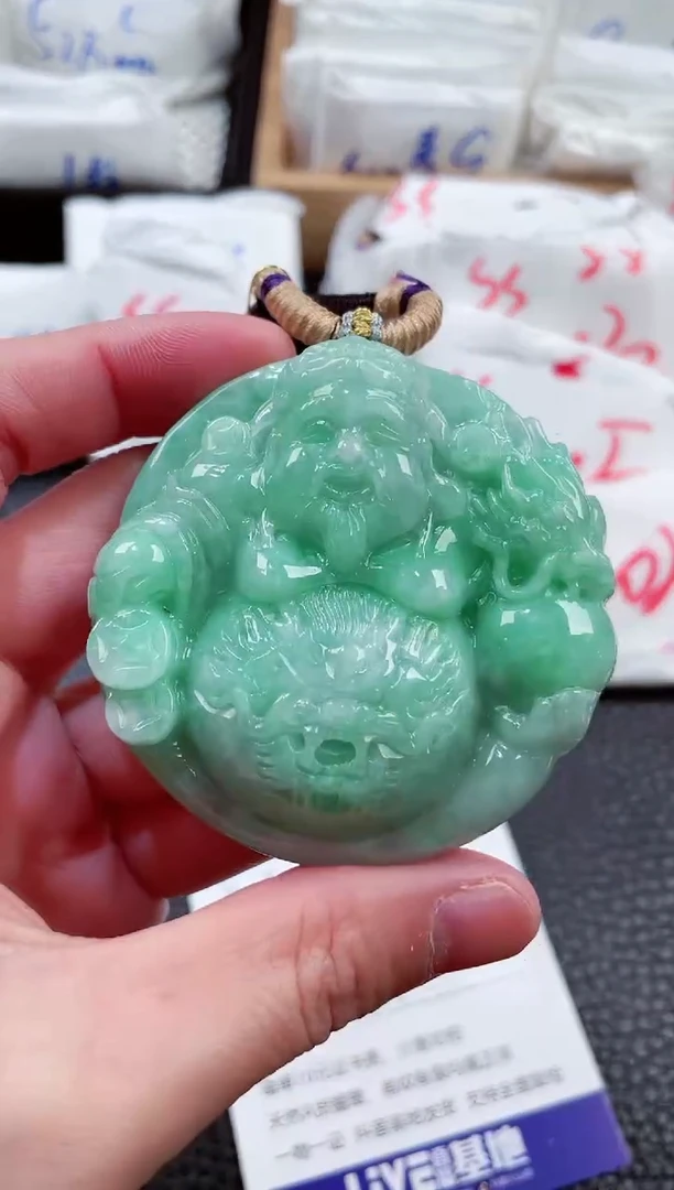 【闪购商品】翡翠颈饰未镶嵌00002928