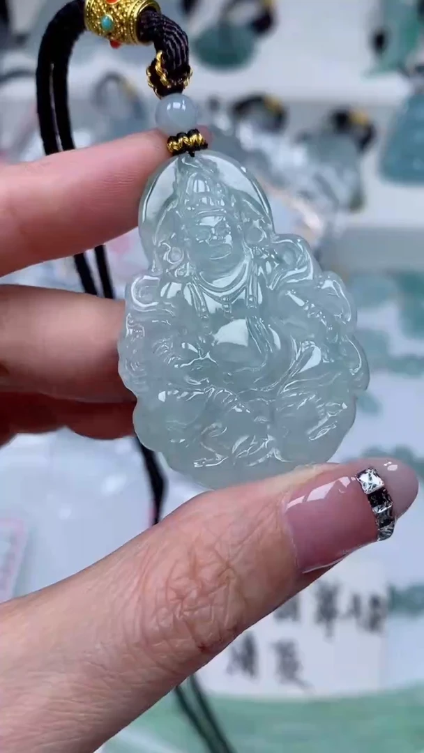 颈饰未镶嵌翡翠吊坠