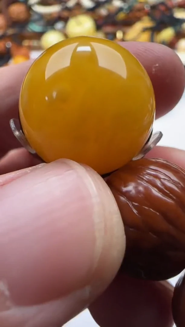 裸石蜜蜡未镶嵌原矿蜜蜡配饰圆珠