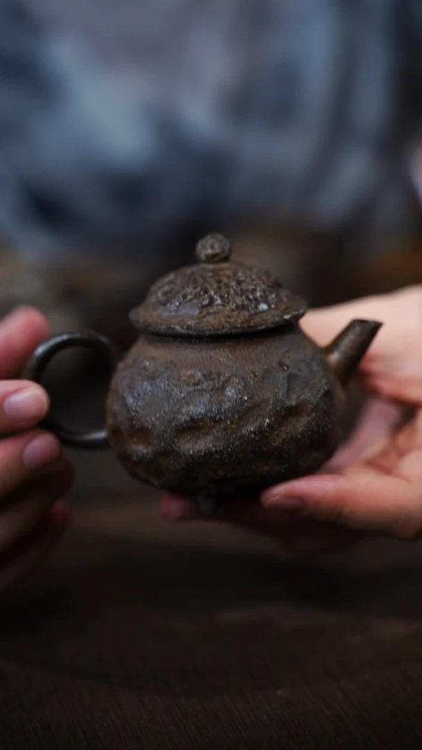 B**O全手工制作  古南蛮三足后手壶