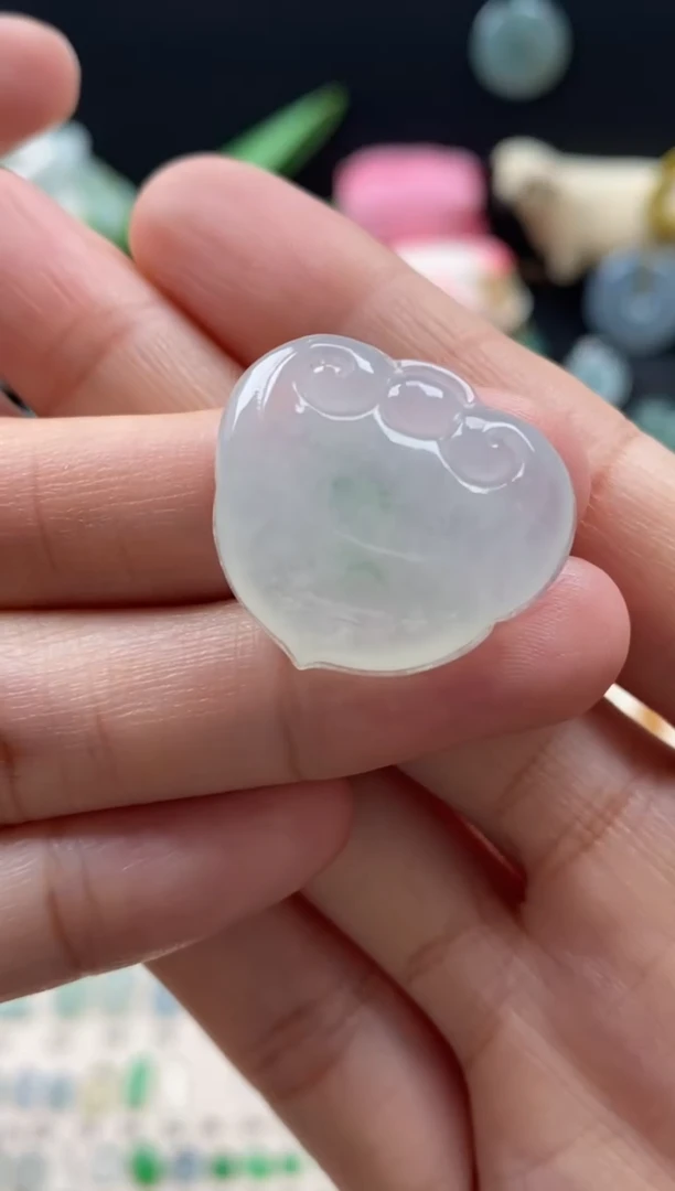 【闪购商品】翡翠颈饰未镶嵌翡翠白冰如意