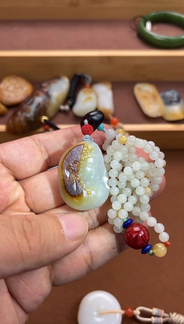 颈饰未镶嵌和田玉1