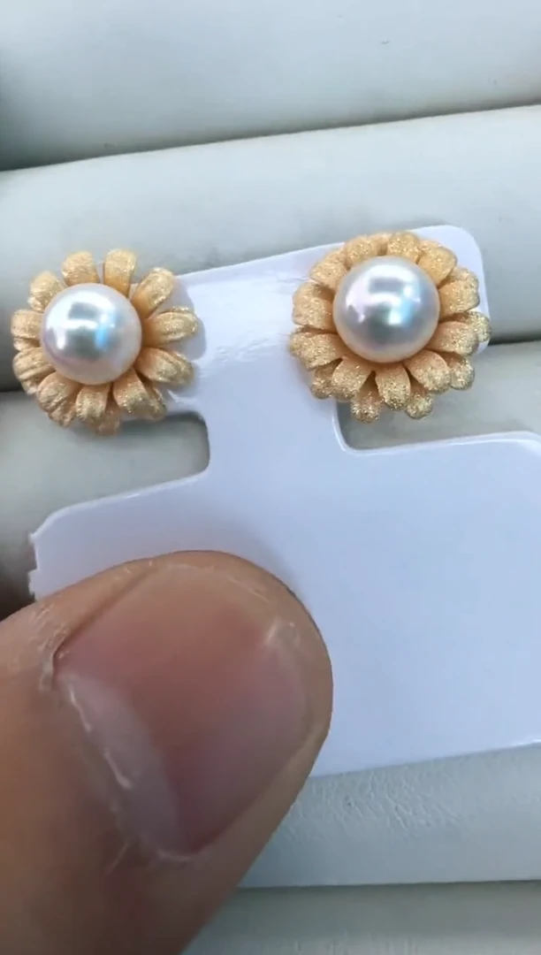 【闪购商品】海水珍珠耳饰银S925镶嵌耳钉