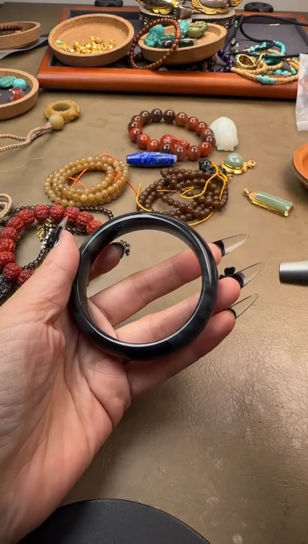 【闪购商品】和田玉手镯未镶嵌和田玉