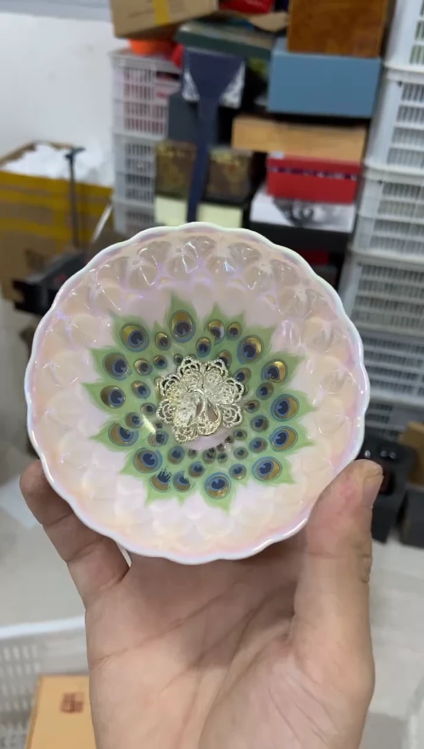 无运费险有瑕疵的摄影的产品有使用过的痕迹有点脏介意勿拍