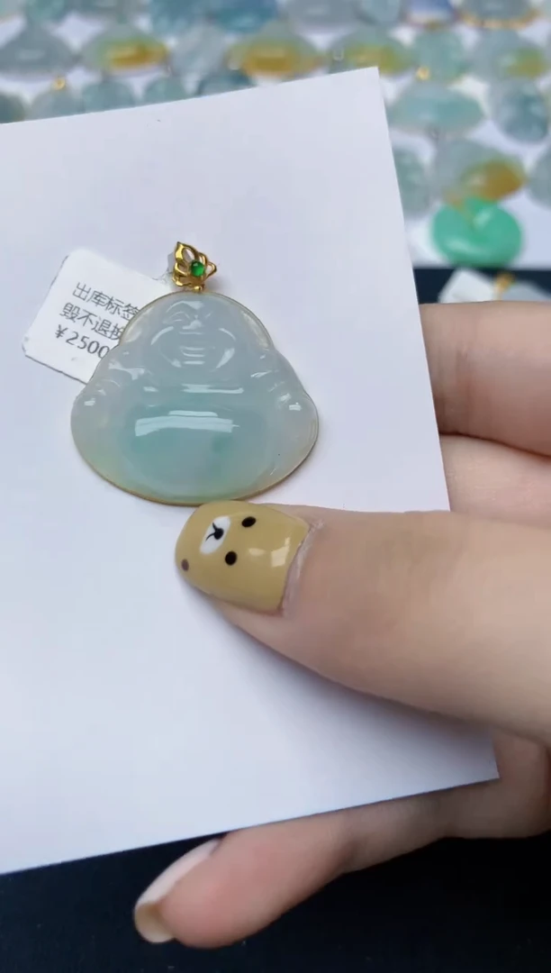 翡翠18K金镶嵌颈饰天然翡翠A货