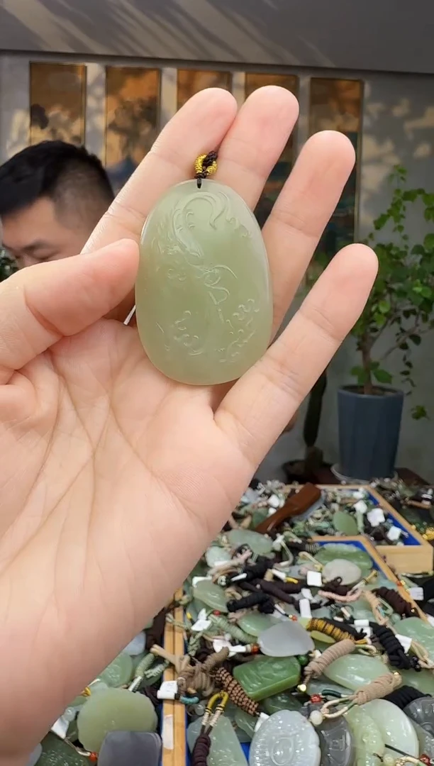 未镶嵌和田玉挂件拍一发一