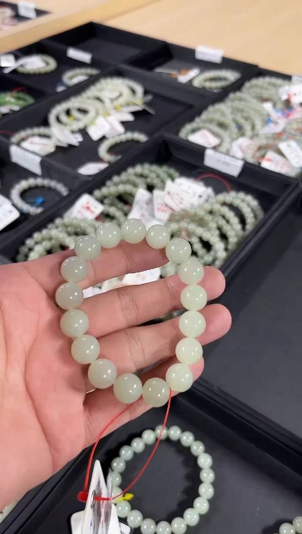 未镶嵌手串和田玉卡12且末青白 圆珠 多样性发一