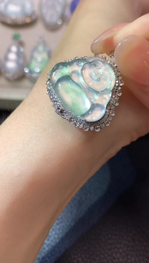 翡翠18K金镶嵌吊坠(不含链)D37