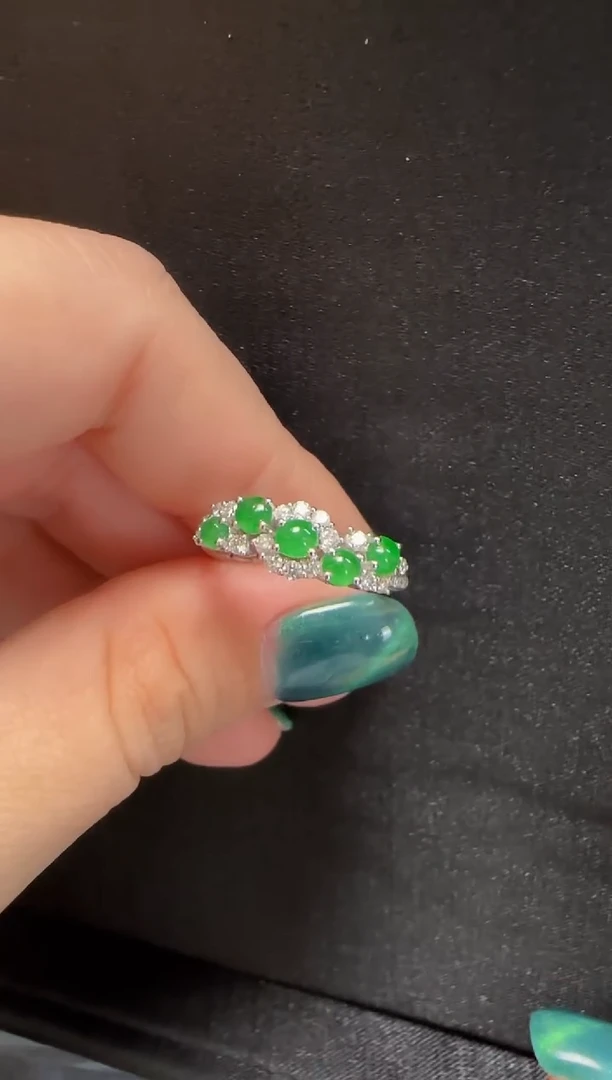 【闪购商品】翡翠戒指18K金镶嵌108蛋面一枚