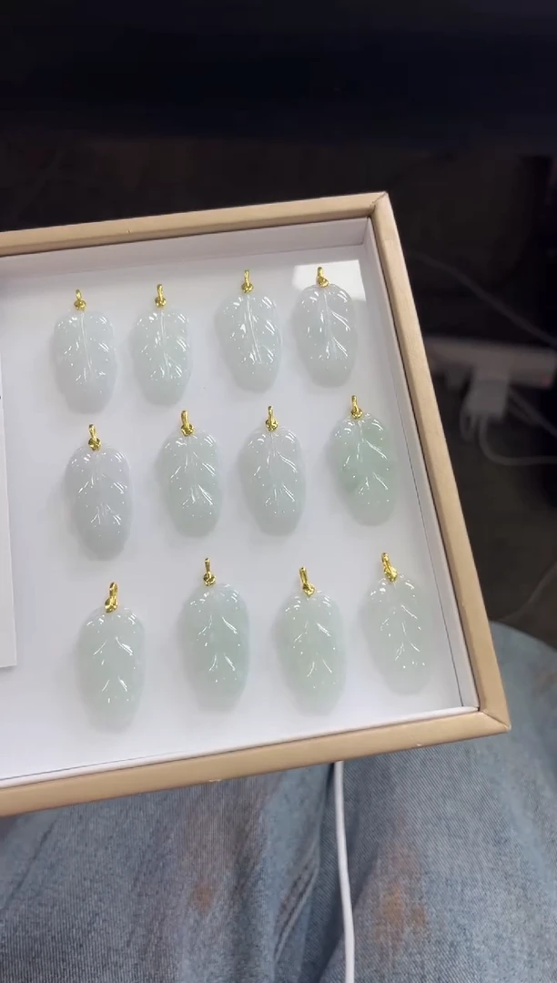 【闪购商品】翡翠颈饰银S925镶嵌A340 多样性发一件/配绳子