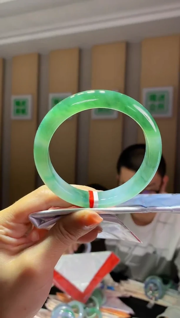 未镶嵌手镯翡翠-K95 圈口62 全款13万 定金2万