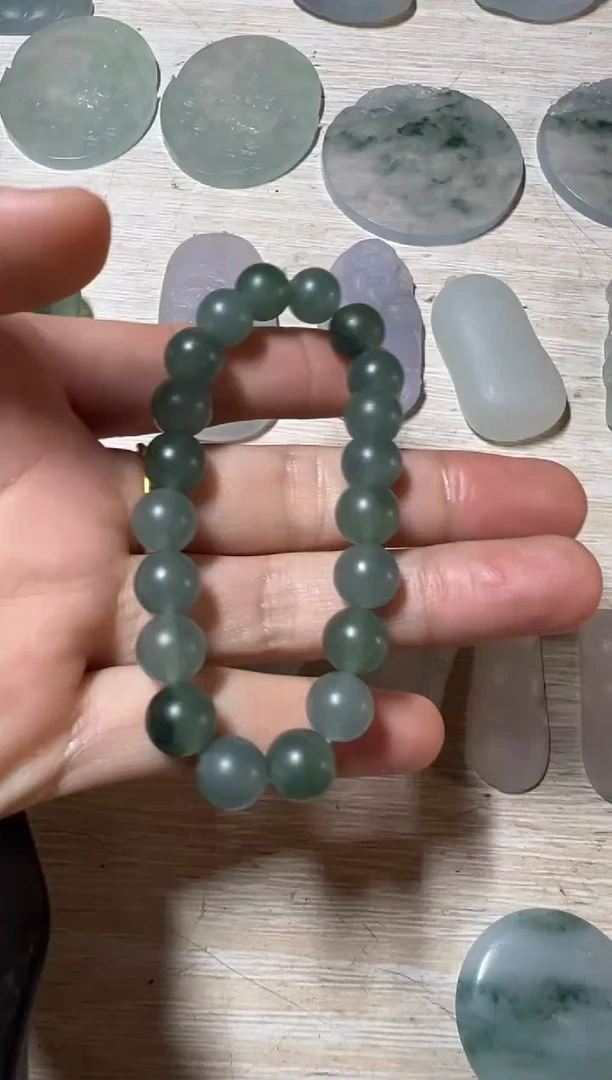 未镶嵌定制翡翠手串