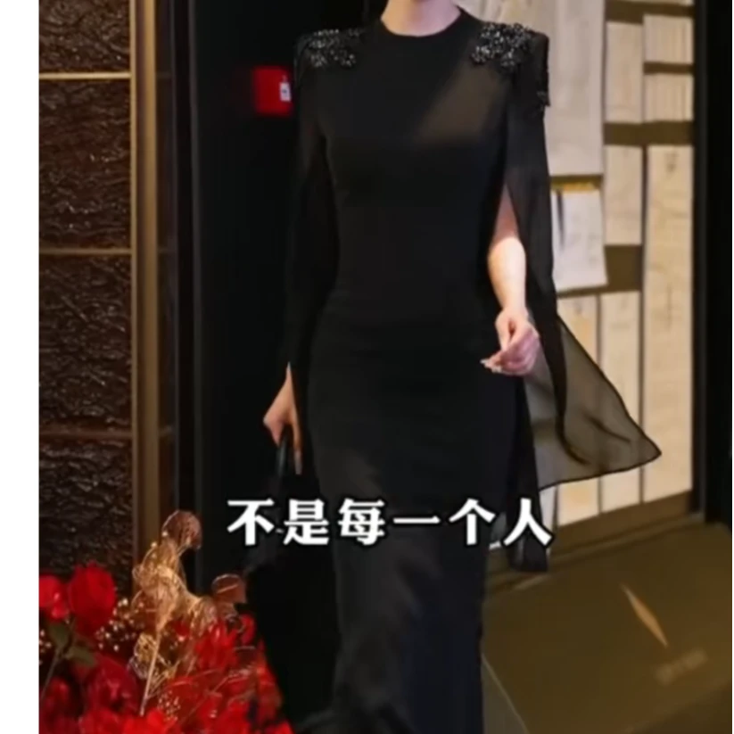 显瘦常规鱼尾裙春季套头连衣裙宴会优雅蕾丝女装设计师