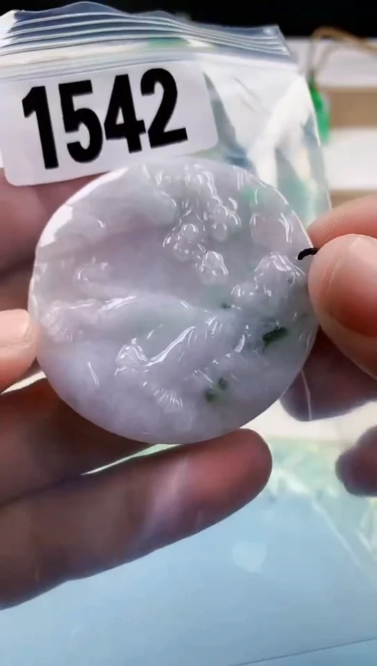 【闪购商品】翡翠挂件未镶嵌天然翡翠吊坠挂件