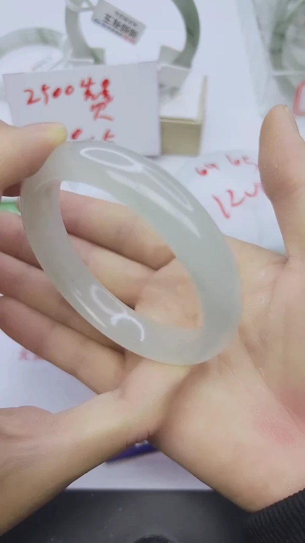 未镶嵌手镯石英质玉16-59/60/61