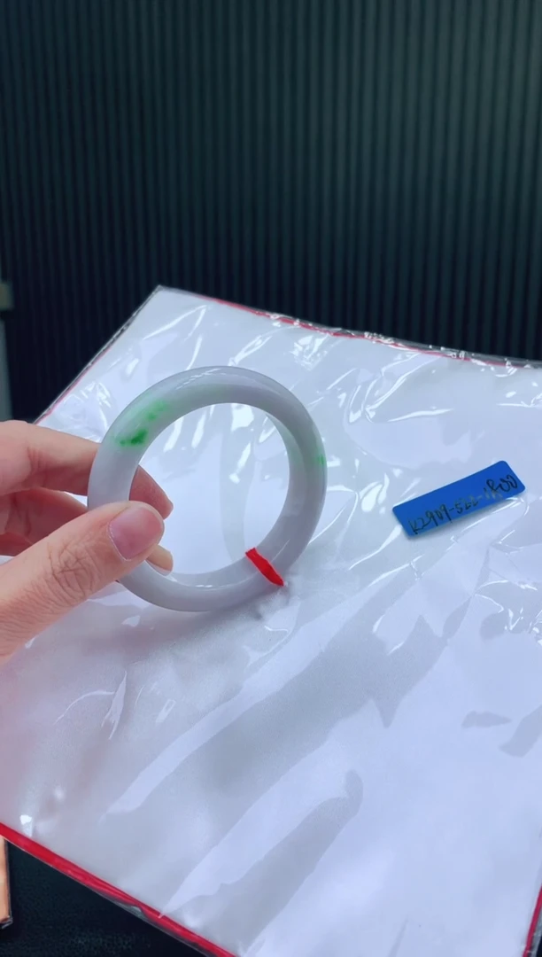 未镶嵌手镯翡翠521