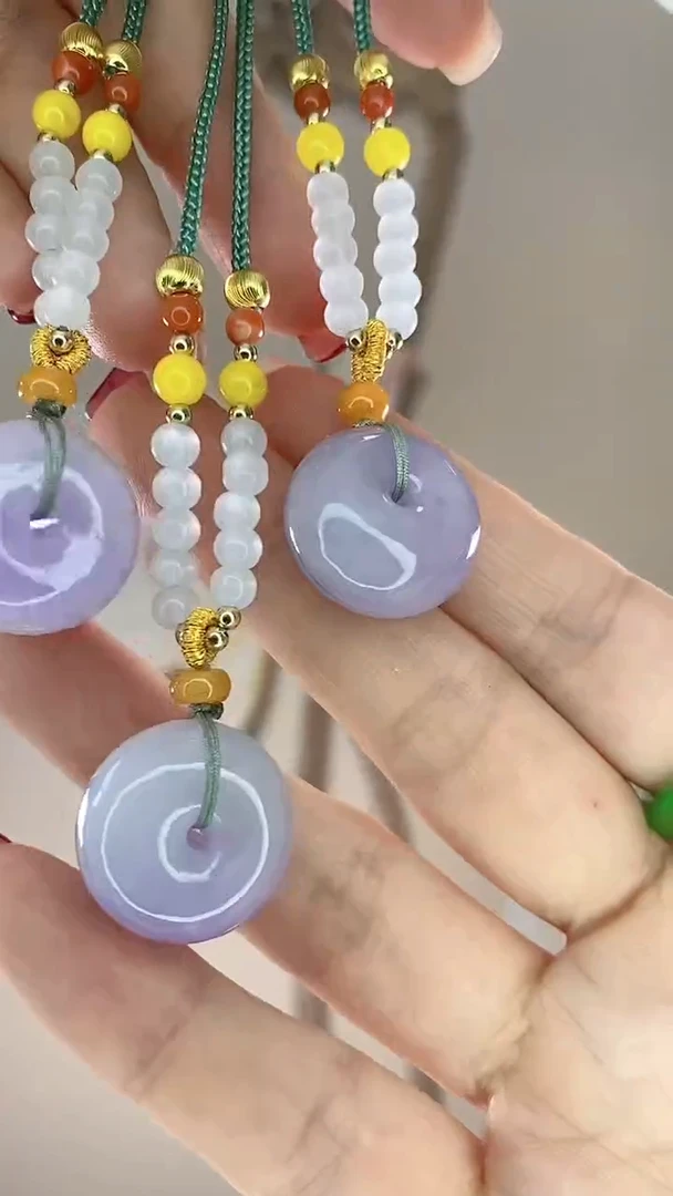 【闪购商品】翡翠吊坠(赠链)未镶嵌多样性小面包扣X25