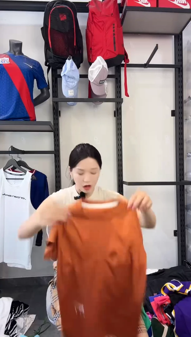 665·编码  瑕疵修复以直播间过款为准 尺码·140
