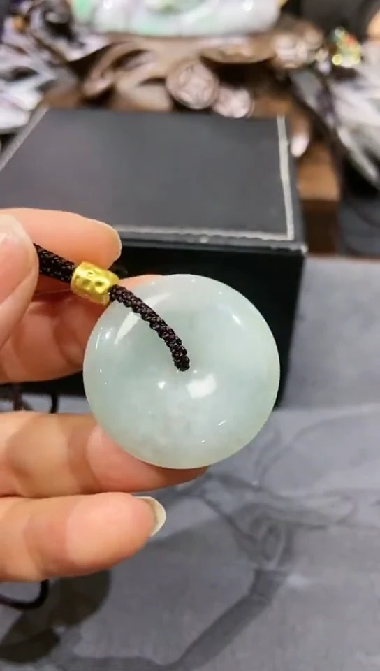 颈饰未镶嵌翡翠哎****)翡翠