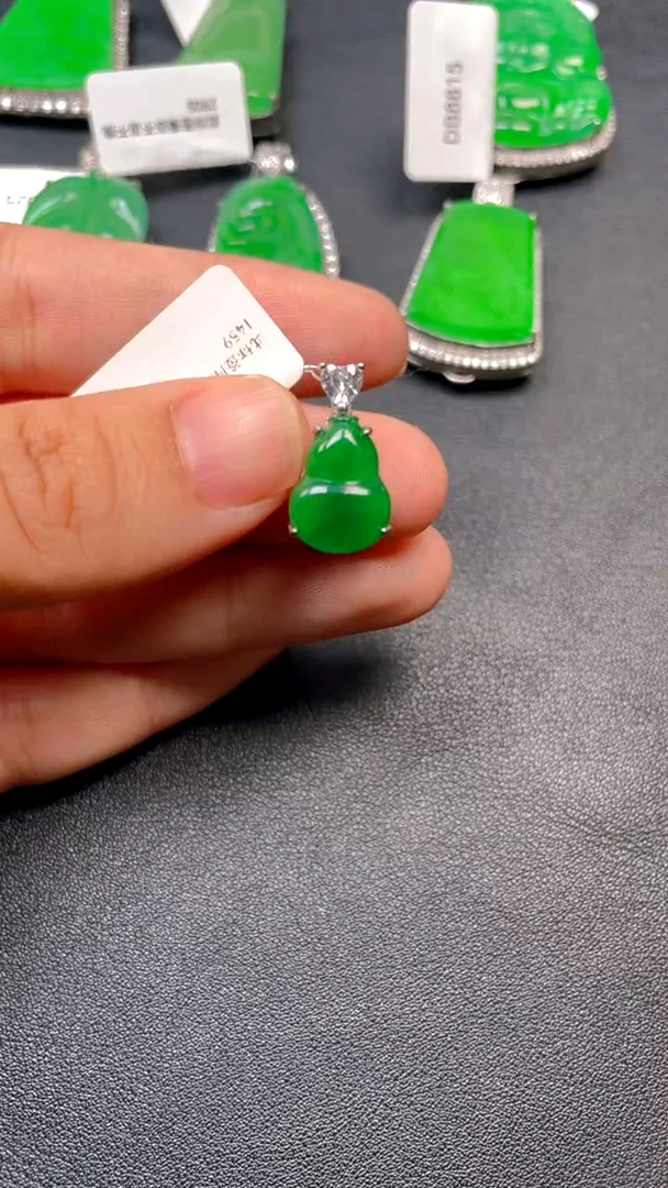 吊坠(不含链)银S925镶嵌翡翠吊坠