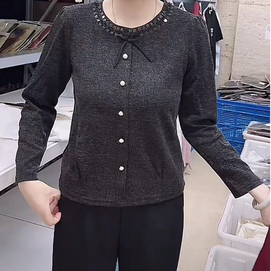 XNS505（聚水潭）圆领拼接长袖常规宽松型网红百搭春季女士长袖