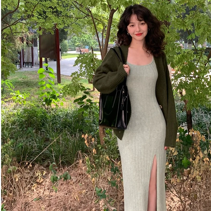 酒午法式复古春新款两粒扣针织开衫上衣粗线毛衣短外套KLF3236