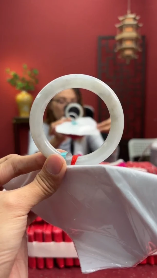 未镶嵌手镯（圆镯）翡翠翡翠手镯15