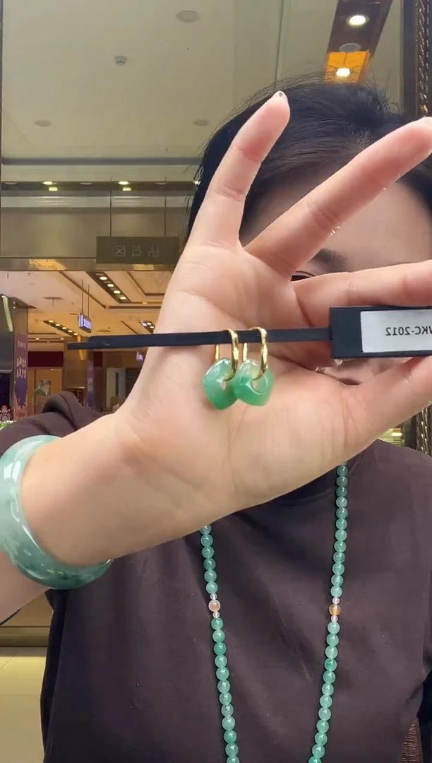 未镶嵌手镯石英质玉6