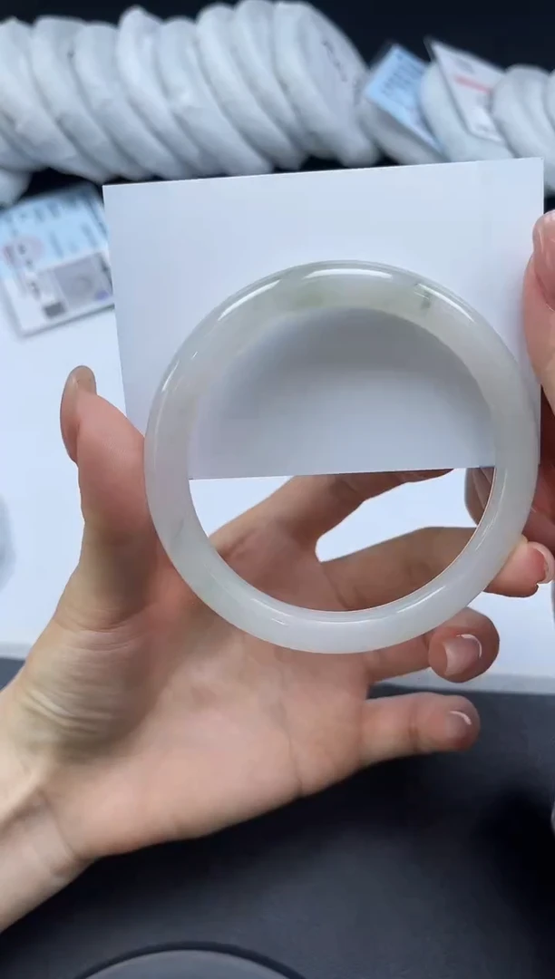 未镶嵌手镯石英质玉037-62