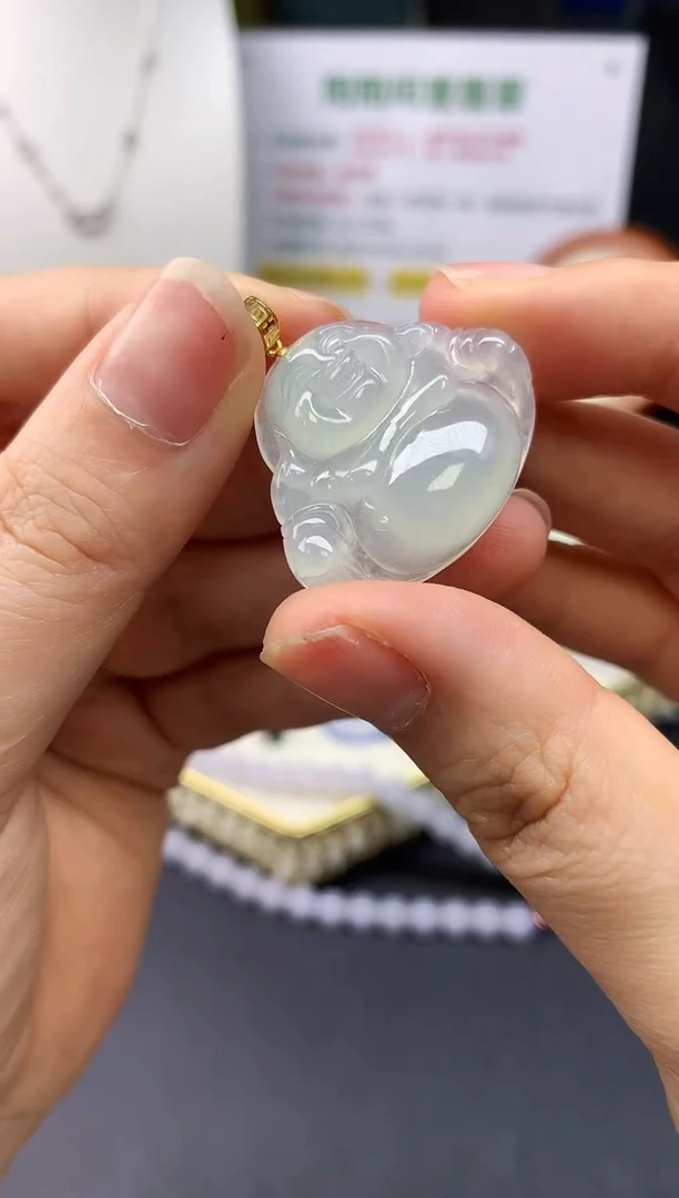 【闪购商品】翡翠颈饰18K金镶嵌翡翠佛公|不退不换