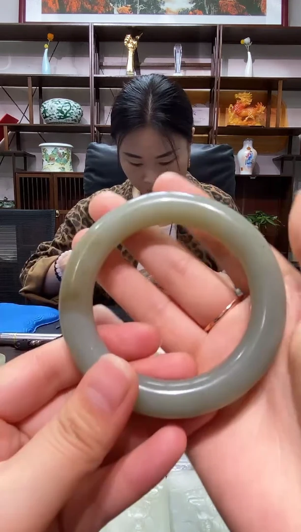 未镶嵌手镯和田玉56