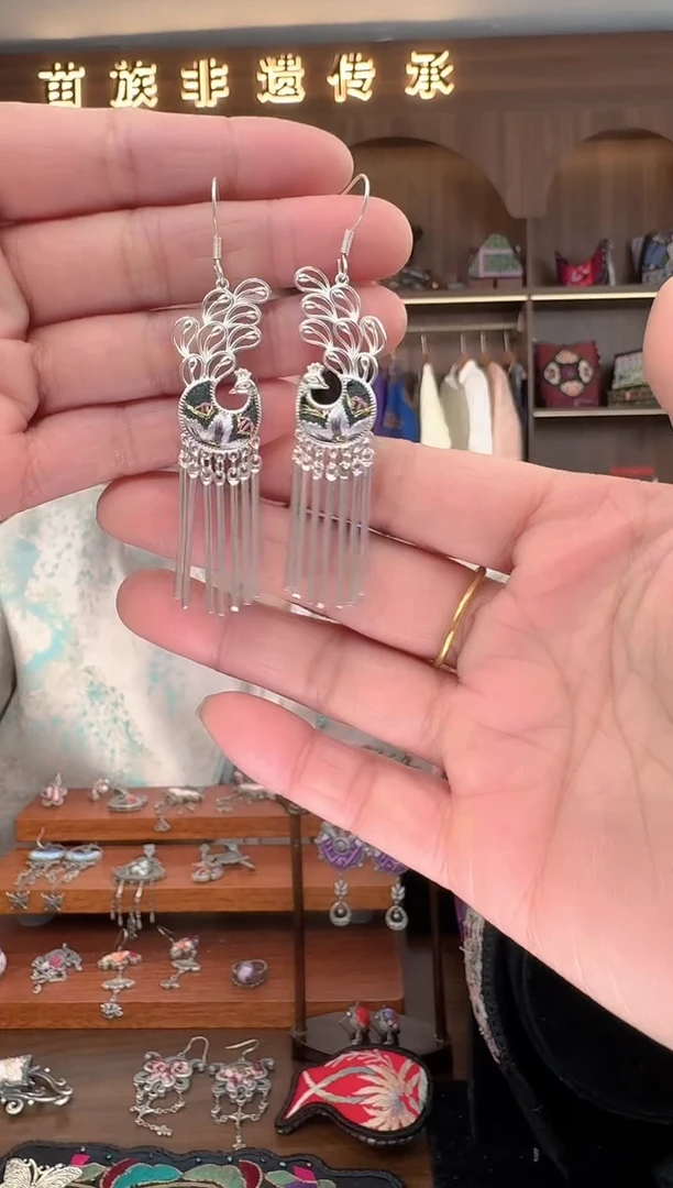 【闪购商品】织绣扶光苗绣传承73