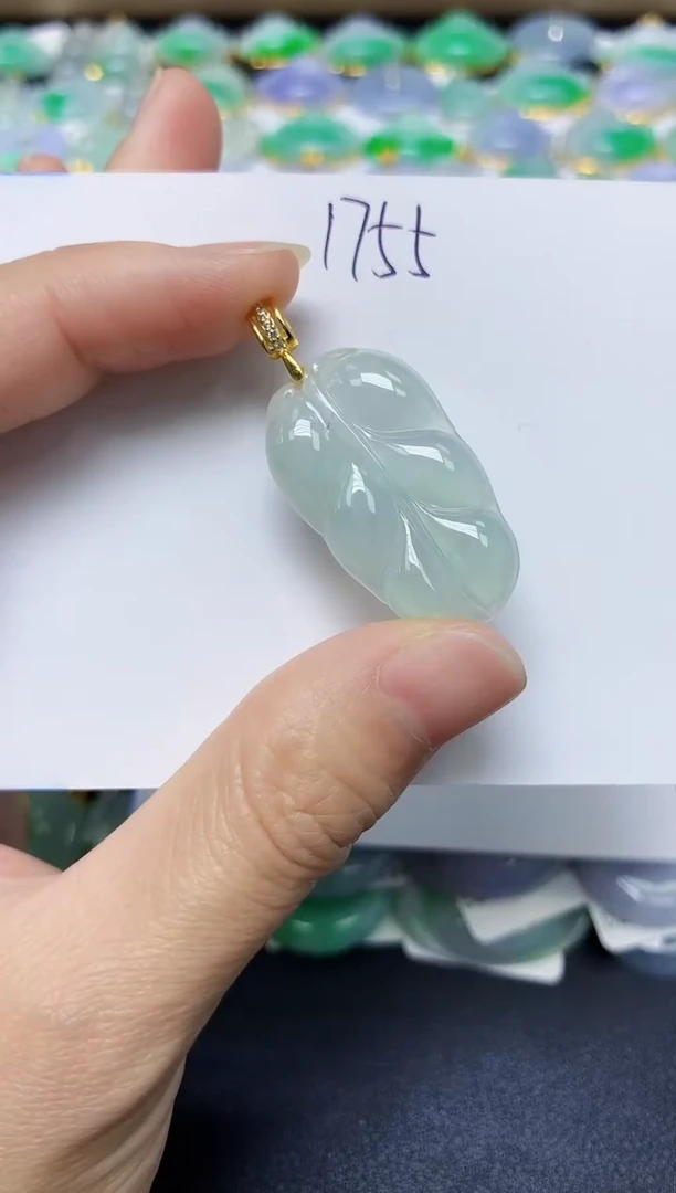 翡翠未镶嵌颈饰 天然缅甸翡翠A货