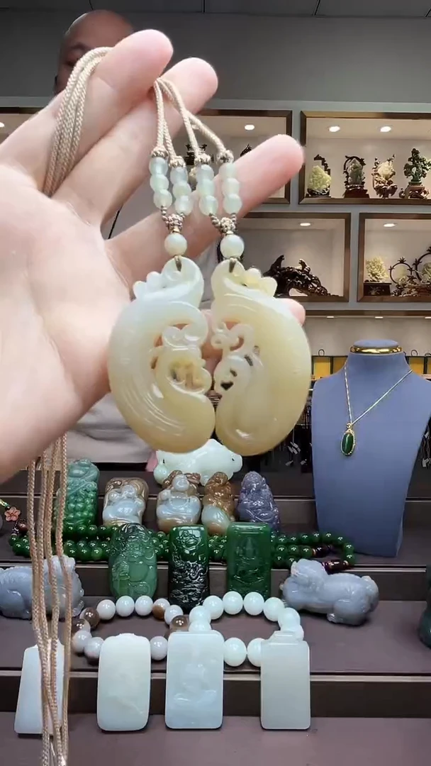 【闪购商品】和田玉挂件未镶嵌苏